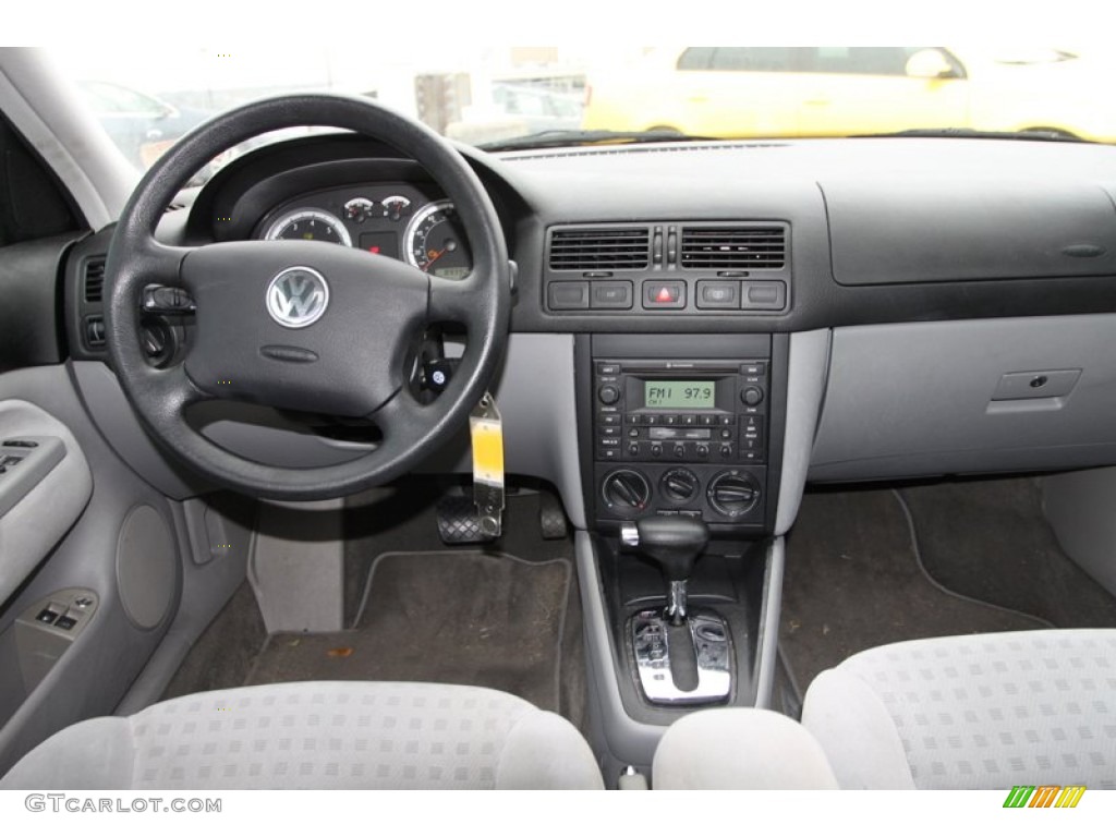 2004 Jetta GLS Sedan - Galactic Blue Metallic / Grey photo #17