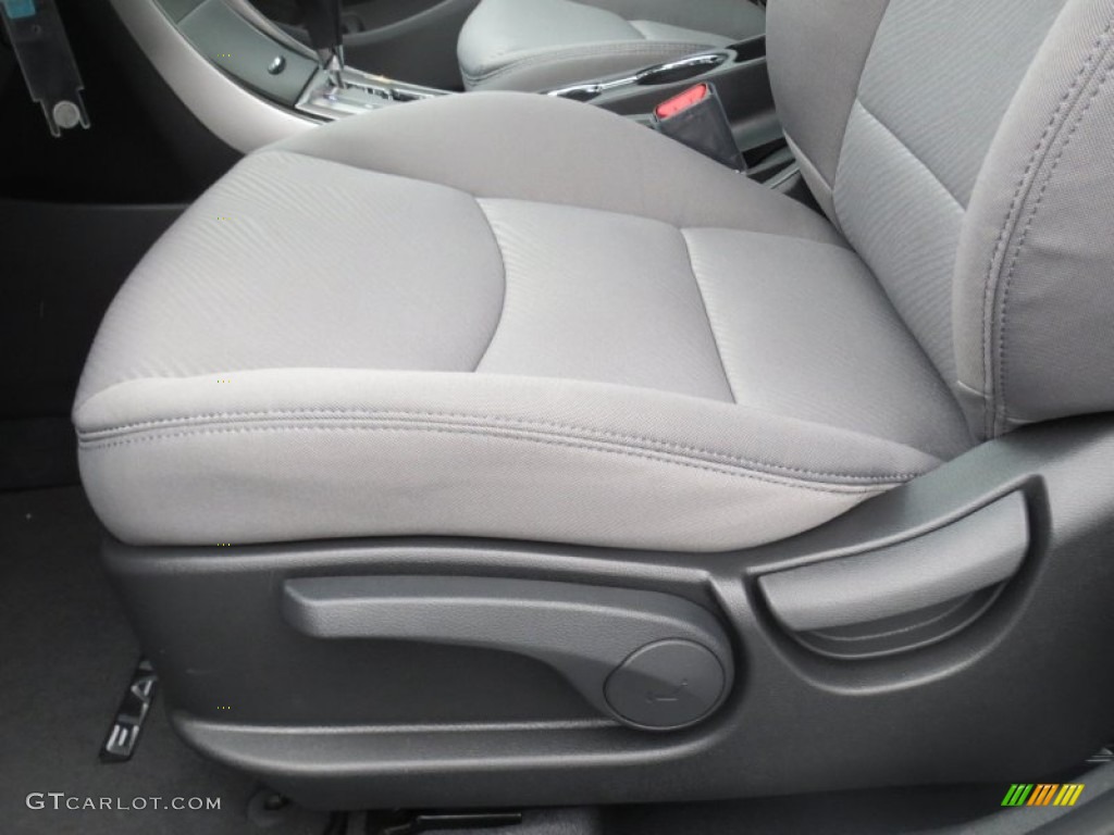 Gray Interior 2013 Hyundai Elantra GLS Photo #75206985