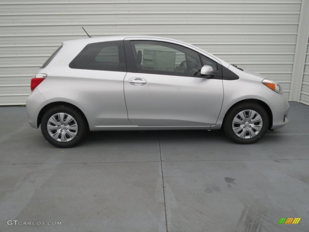Classic Silver Metallic 2013 Toyota Yaris LE 3 Door Exterior Photo #75209199