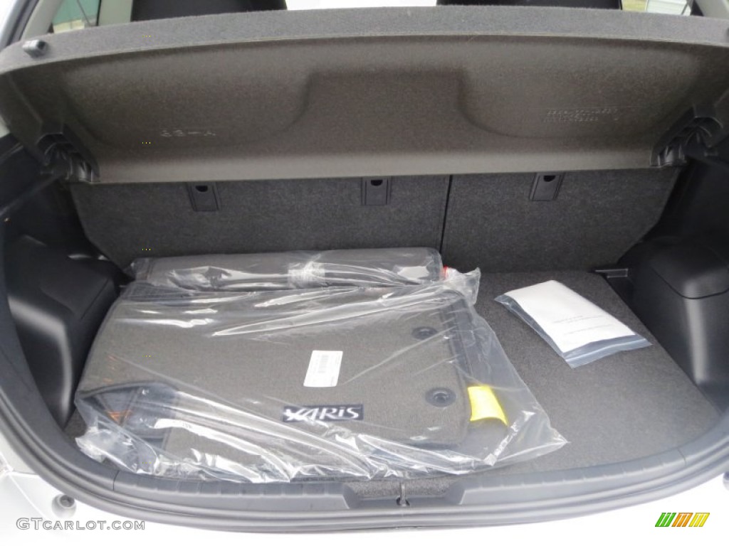 2013 Toyota Yaris LE 3 Door Trunk Photo #75209384