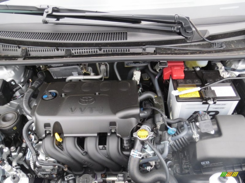 2013 Toyota Yaris LE 3 Door Engine Photos