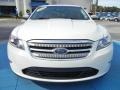 White Suede Metallic - Taurus SEL Photo No. 8
