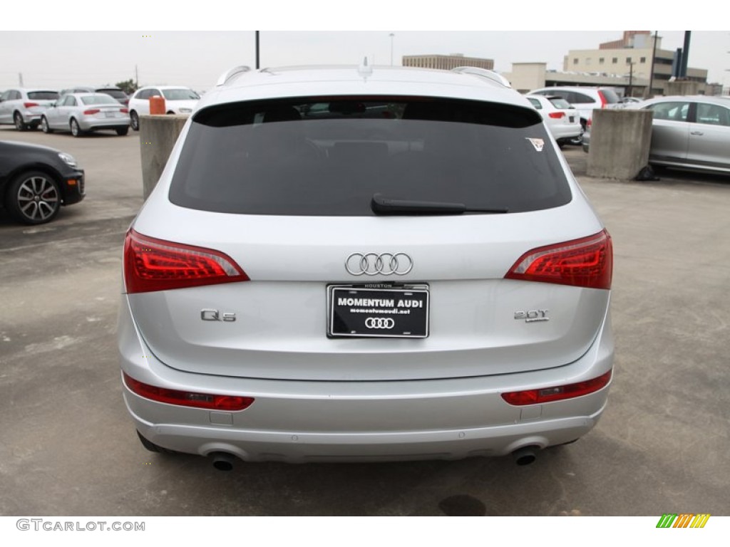 2011 Q5 2.0T quattro - Ice Silver Metallic / Black photo #8