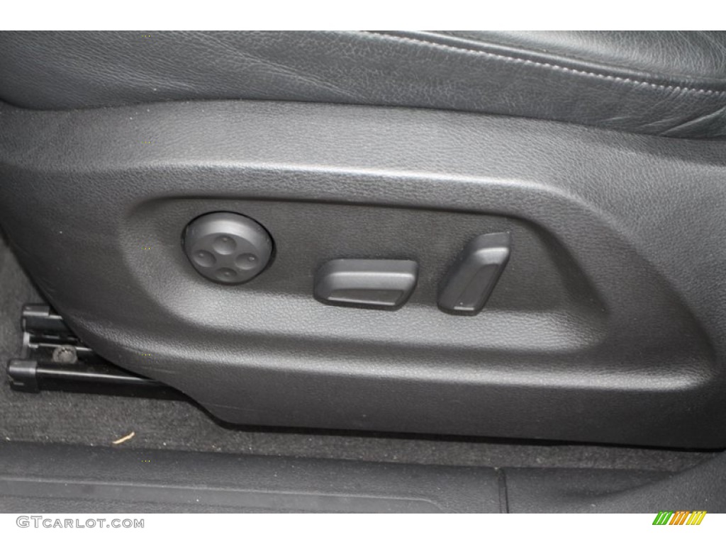 2011 Q5 2.0T quattro - Ice Silver Metallic / Black photo #21