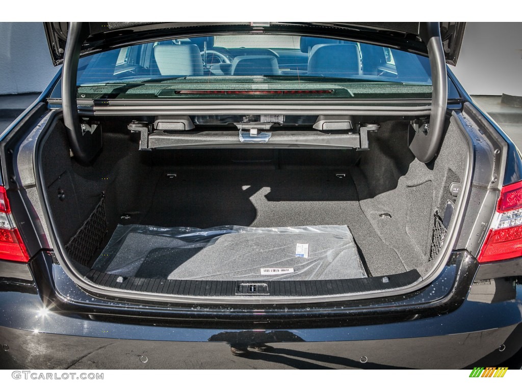 2013 Mercedes-Benz E 350 Sedan Trunk Photo #75210513
