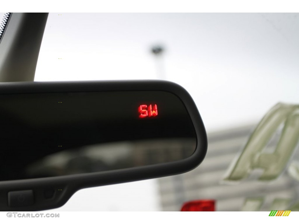 2011 Q5 2.0T quattro - Ice Silver Metallic / Black photo #28