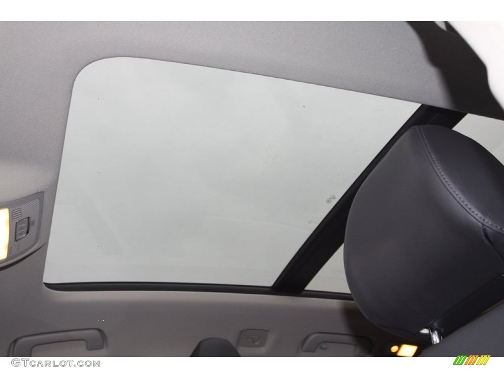 2011 Q5 2.0T quattro - Ice Silver Metallic / Black photo #29