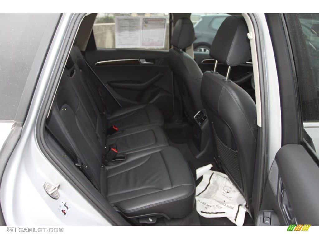 2011 Q5 2.0T quattro - Ice Silver Metallic / Black photo #33