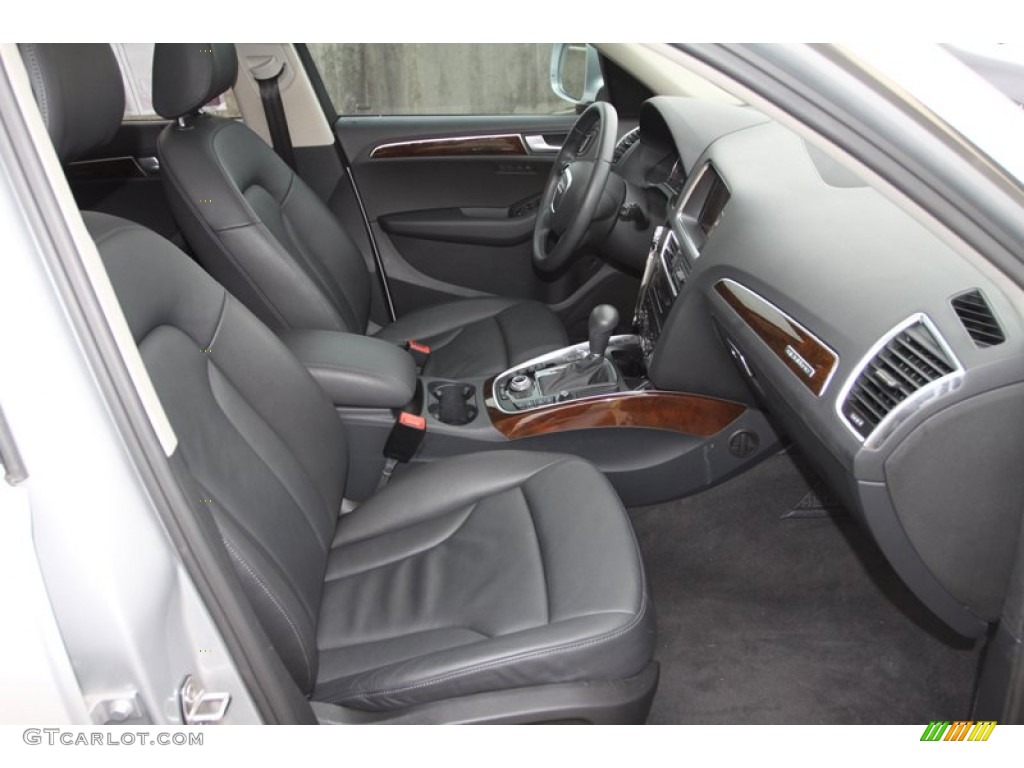 2011 Q5 2.0T quattro - Ice Silver Metallic / Black photo #36