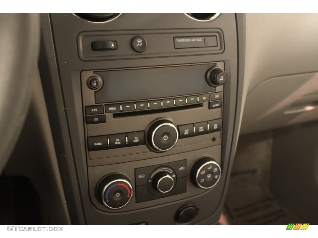 2010 Chevrolet HHR LS Controls Photo #75212121