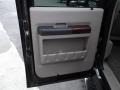 Black - F250 Super Duty Lariat Crew Cab Photo No. 11