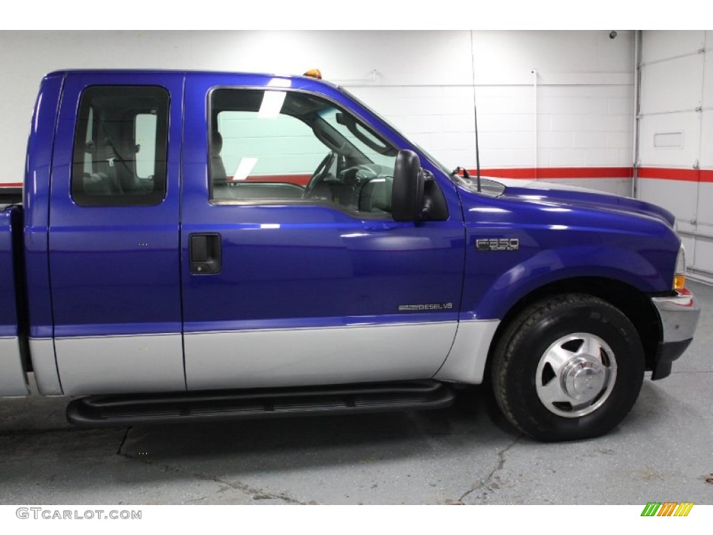 2003 F350 Super Duty XL SuperCab 4x4 Dually - Sonic Blue Metallic / Dark Flint photo #17