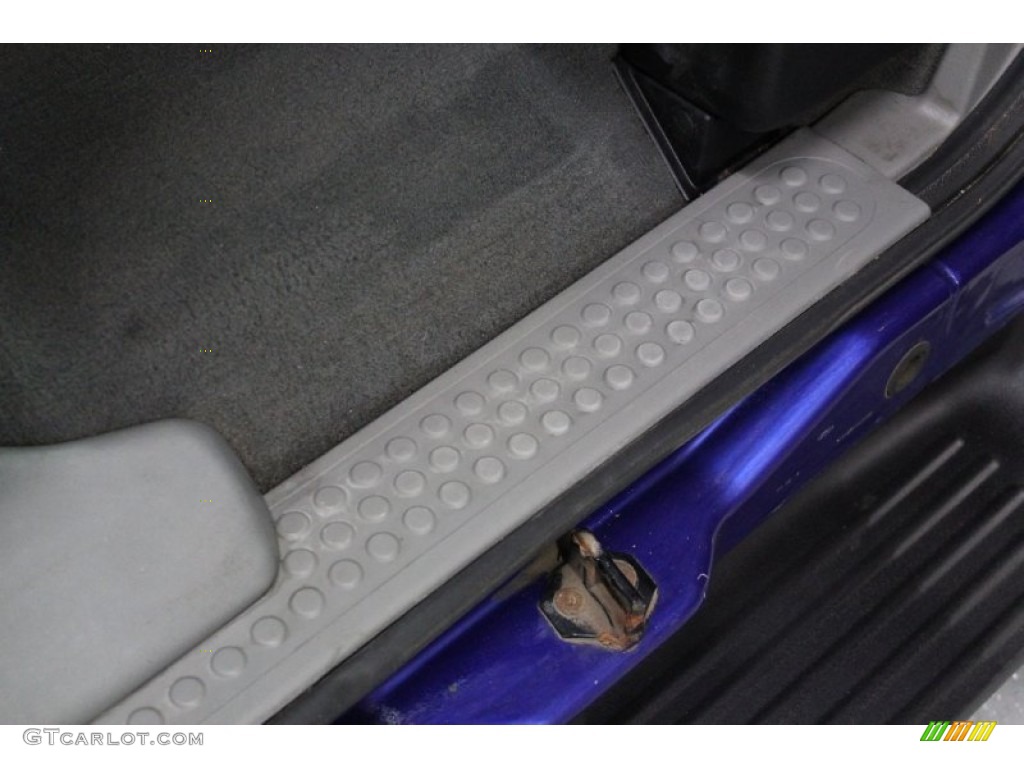 2003 F350 Super Duty XL SuperCab 4x4 Dually - Sonic Blue Metallic / Dark Flint photo #45