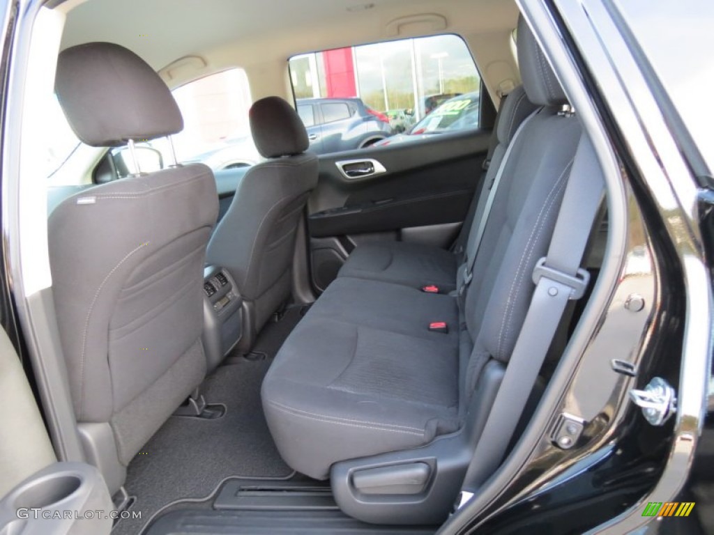 2013 Nissan Pathfinder S Rear Seat Photos