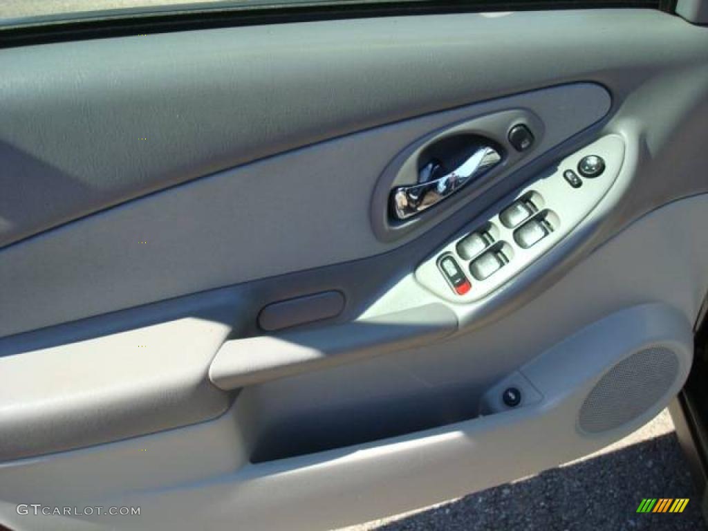 2005 Malibu Sedan - Black / Gray photo #11