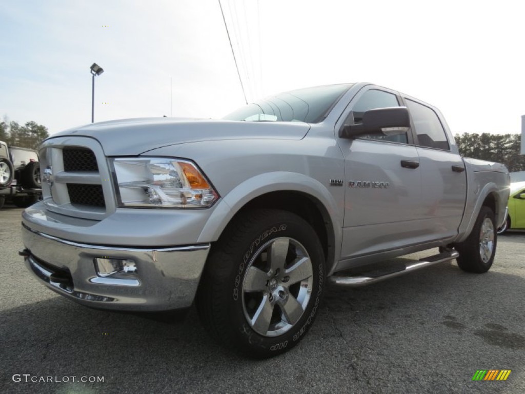 2012 Ram 1500 Outdoorsman Crew Cab 4x4 - Bright Silver Metallic / Dark Slate Gray/Medium Graystone photo #3