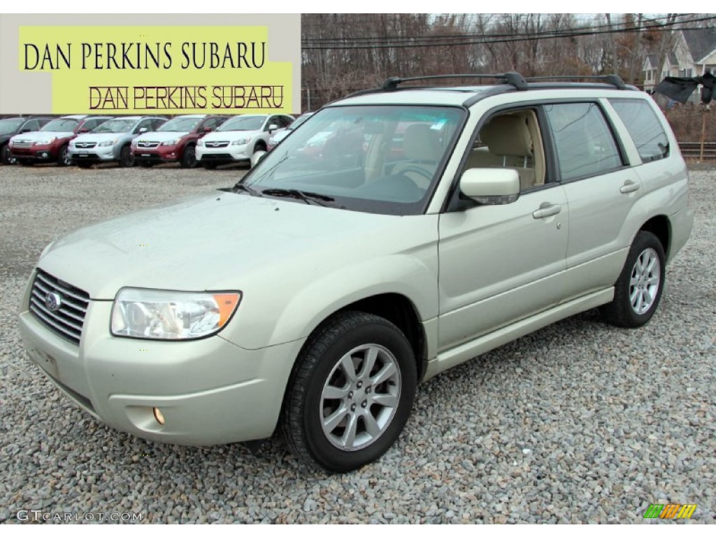 2007 Forester 2.5 X Premium - Champagne Gold Opal / Desert Beige photo #1