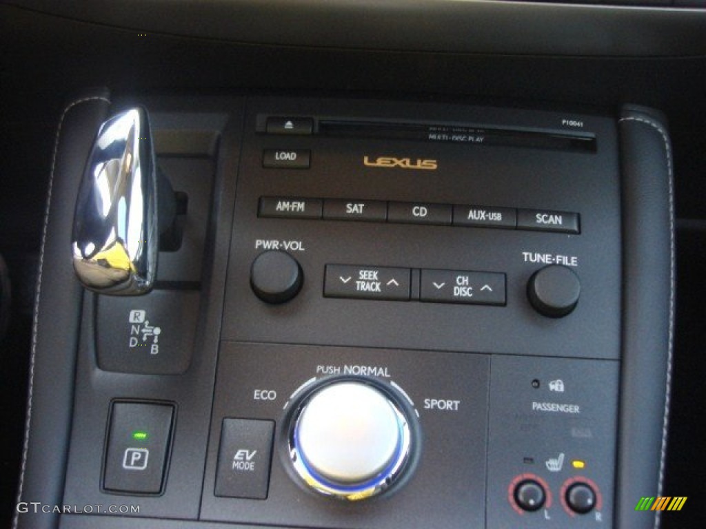 2012 Lexus CT 200h Hybrid Premium Controls Photo #75229443