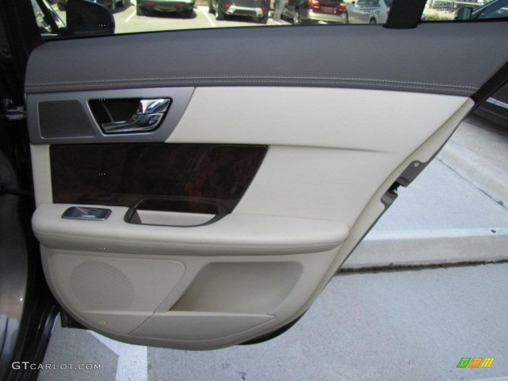 2010 Jaguar XF Premium Sport Sedan Ivory Door Panel Photo #75230601
