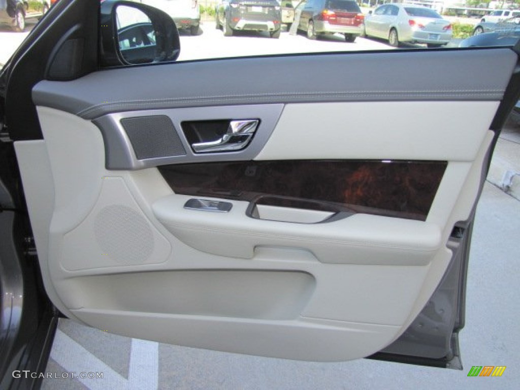 2010 Jaguar XF Premium Sport Sedan Ivory Door Panel Photo #75230619