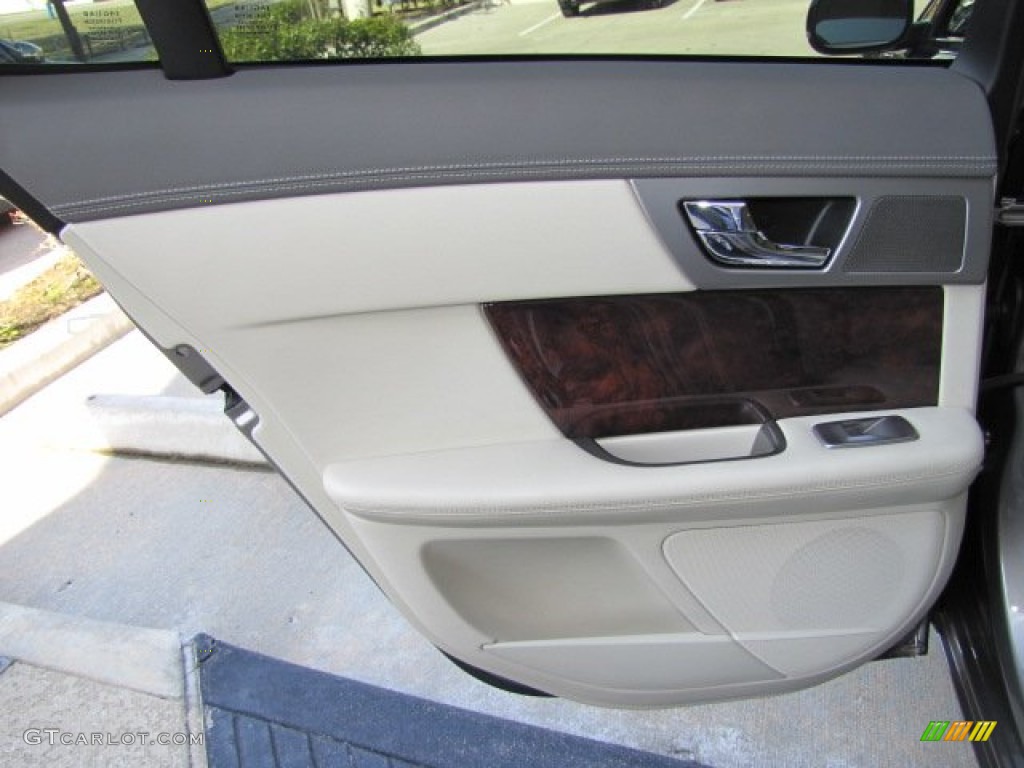 2010 Jaguar XF Premium Sport Sedan Ivory Door Panel Photo #75230646