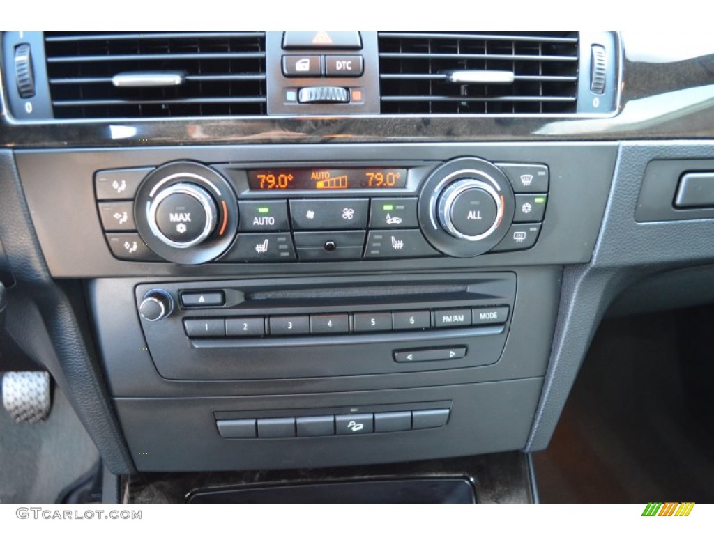 2010 3 Series 335i xDrive Coupe - Jet Black / Gray Dakota Leather photo #18