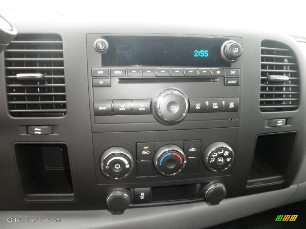 2013 GMC Sierra 2500HD Crew Cab 4x4 Controls Photo #75232604
