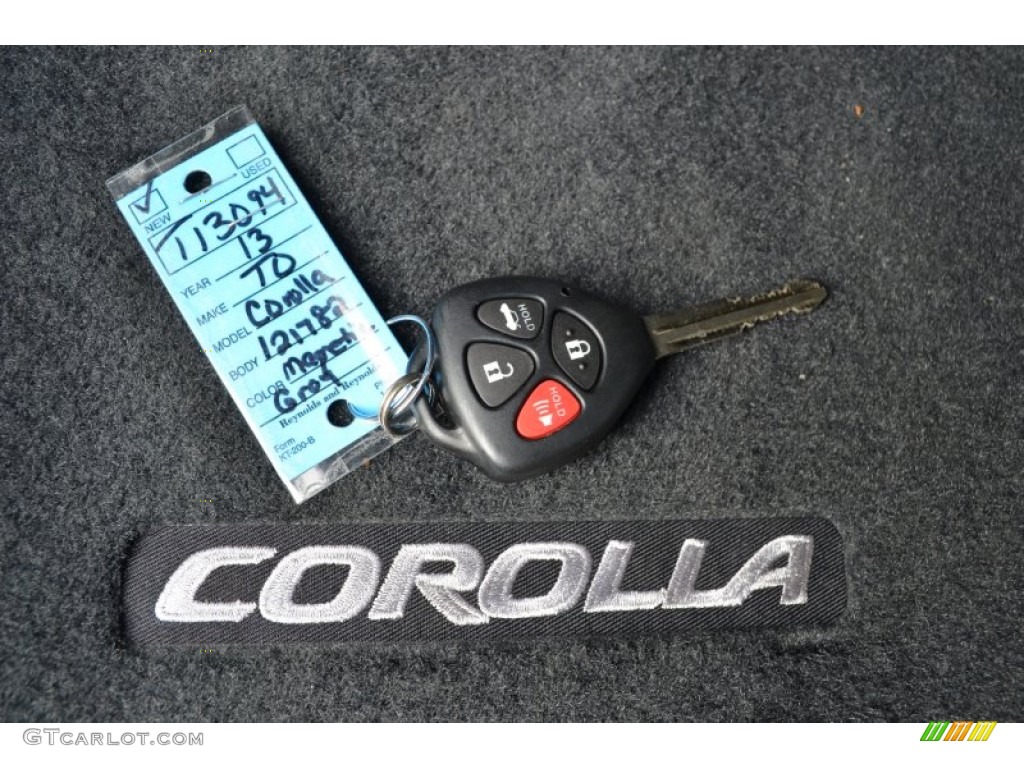 2013 Toyota Corolla S Keys Photo #75235017