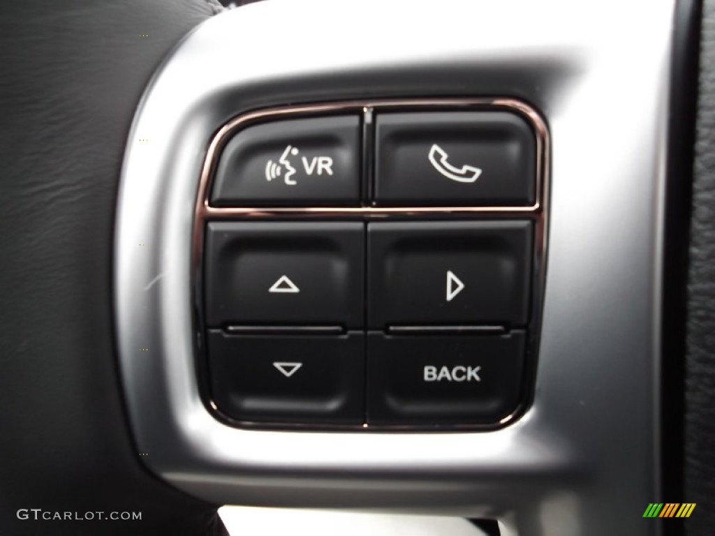 2013 Chrysler Town & Country Touring Controls Photo #75235212