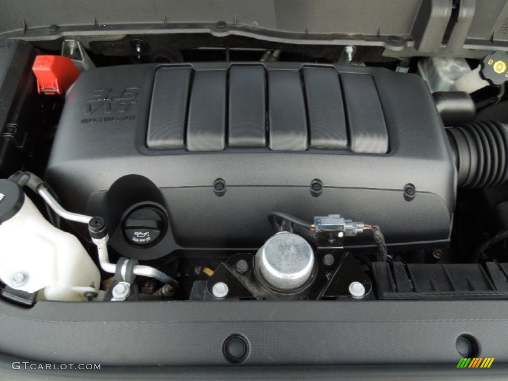 2010 Traverse LS - Silver Ice Metallic / Dark Gray/Light Gray photo #24