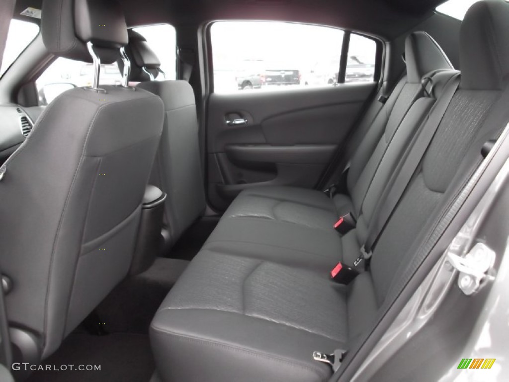 2013 200 S Sedan - Tungsten Metallic / Black photo #7