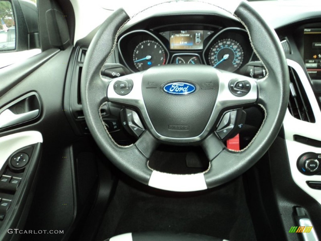 2012 Ford Focus SEL 5-Door Arctic White Leather Steering Wheel Photo #75236982