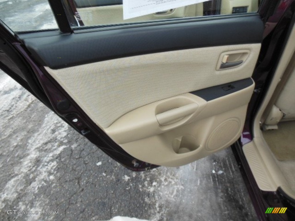 2007 Mazda MAZDA3 i Sport Sedan Beige Door Panel Photo #75240555