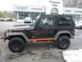 Black - Wrangler SE 4x4 Photo No. 2
