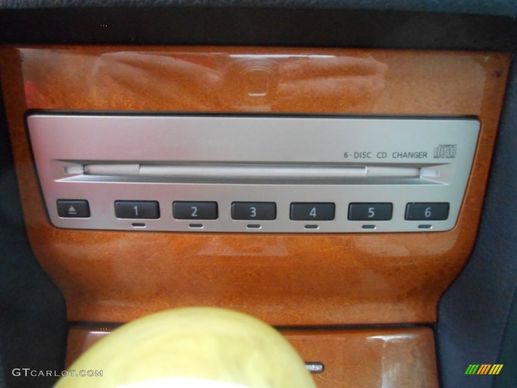 2004 Infiniti M 45 Audio System Photos