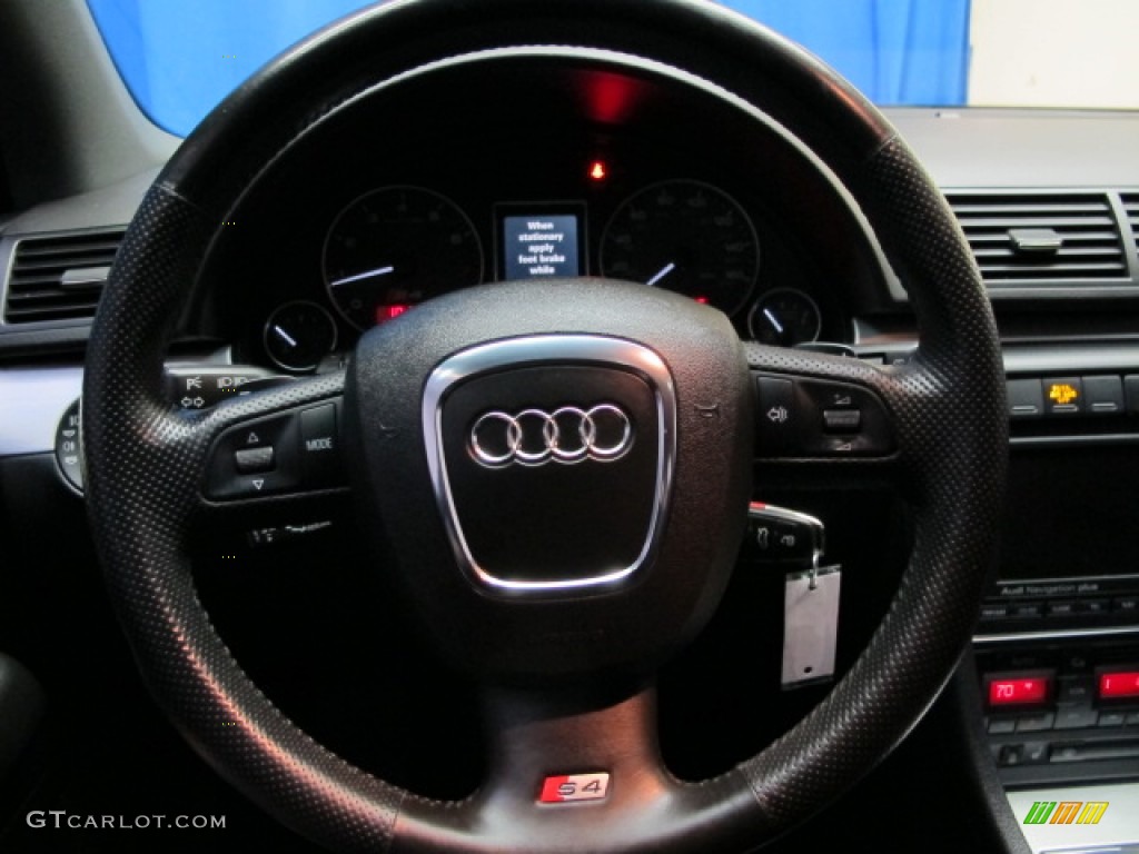2006 Audi S4 4.2 quattro Sedan Black Steering Wheel Photo #75242502