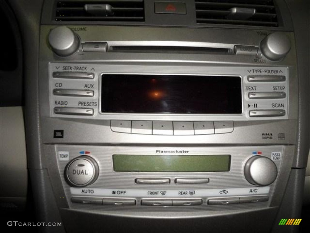 2011 Camry XLE - Aloe Green Metallic / Bisque photo #14