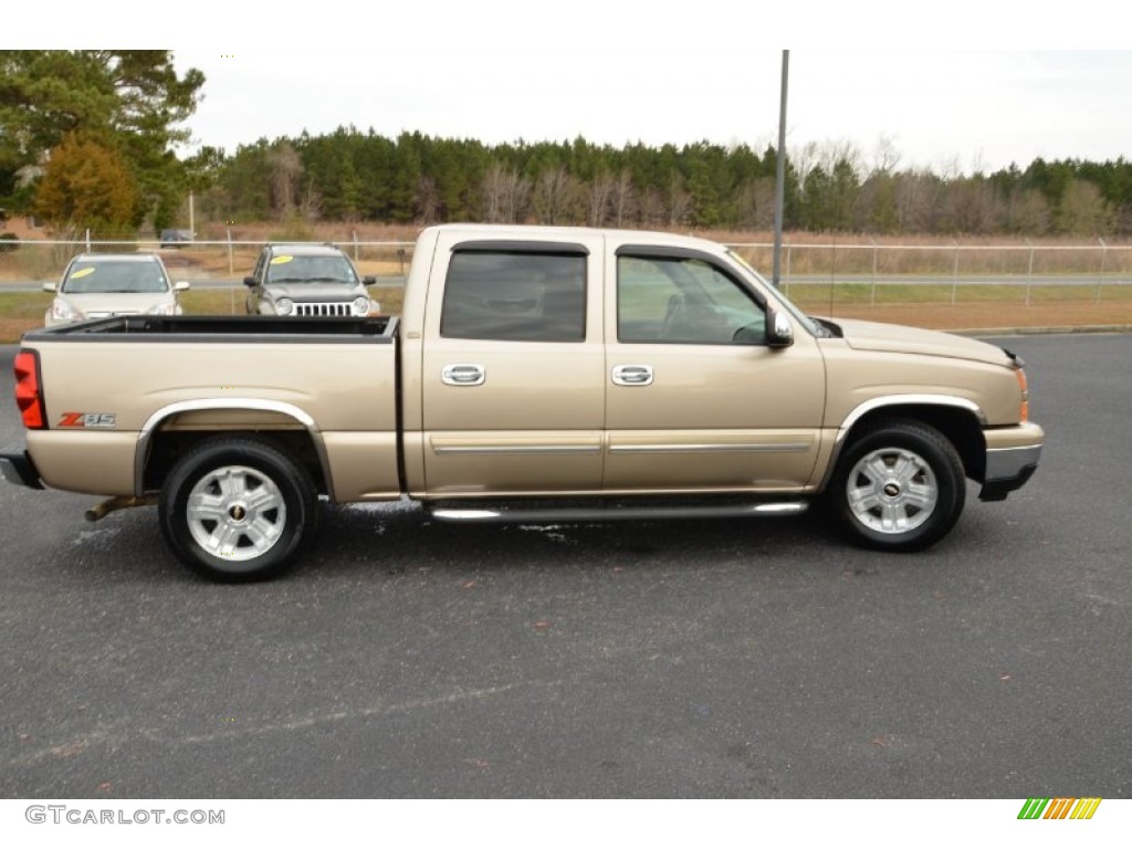 2007 Silverado 1500 Classic LS Crew Cab - Sandstone Metallic / Dark Charcoal photo #4