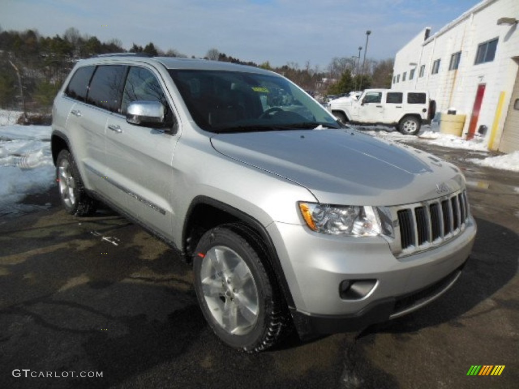 2013 Grand Cherokee Limited 4x4 - Bright Silver Metallic / Black photo #4