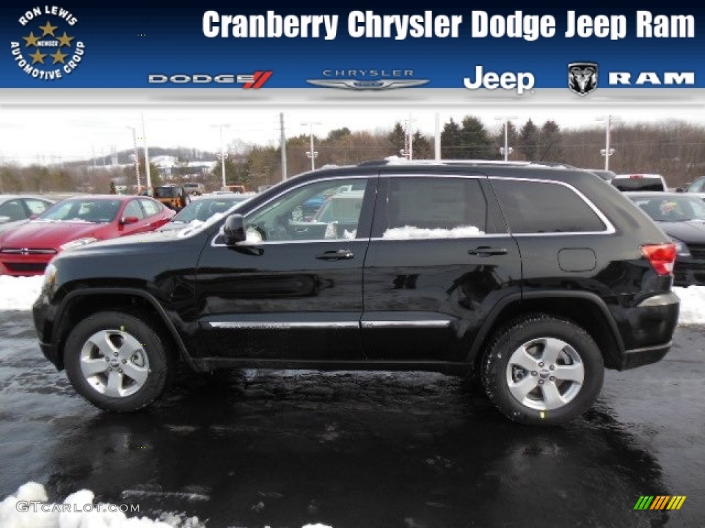 2013 Grand Cherokee Laredo X Package 4x4 - Black Forest Green Pearl / Dark Graystone/Medium Graystone photo #1