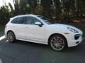 White - Cayenne Turbo Photo No. 8