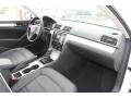 Candy White - Passat 2.5L SE Photo No. 23