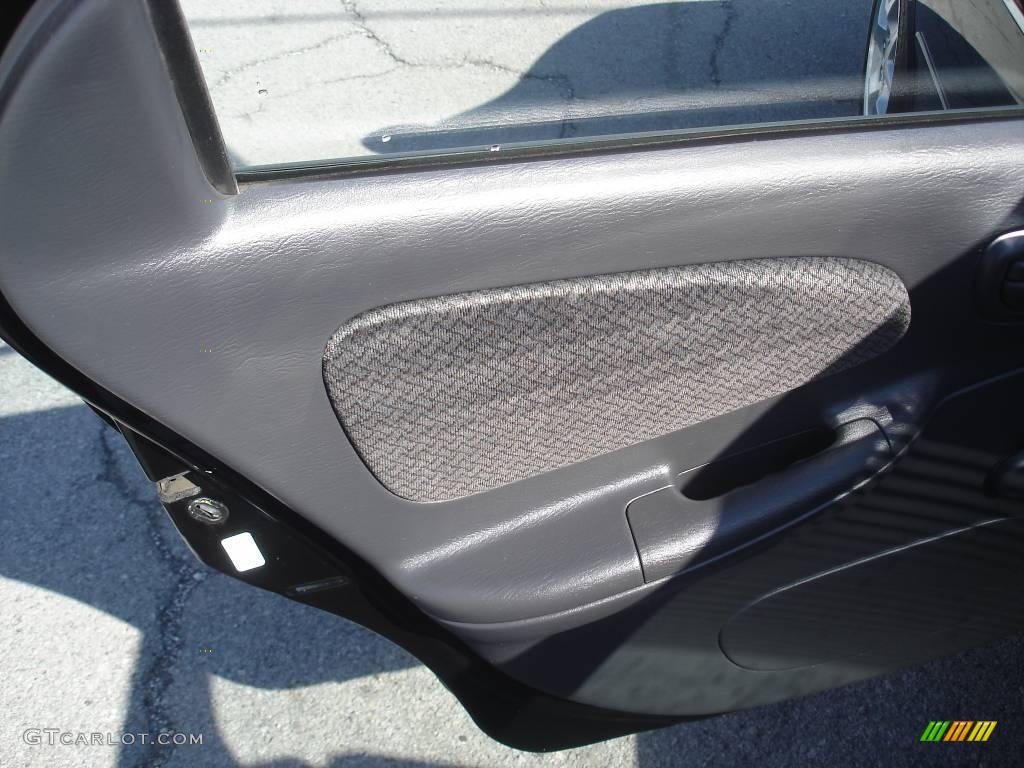 2002 Neon SXT - Black Clearcoat / Dark Slate Gray photo #10