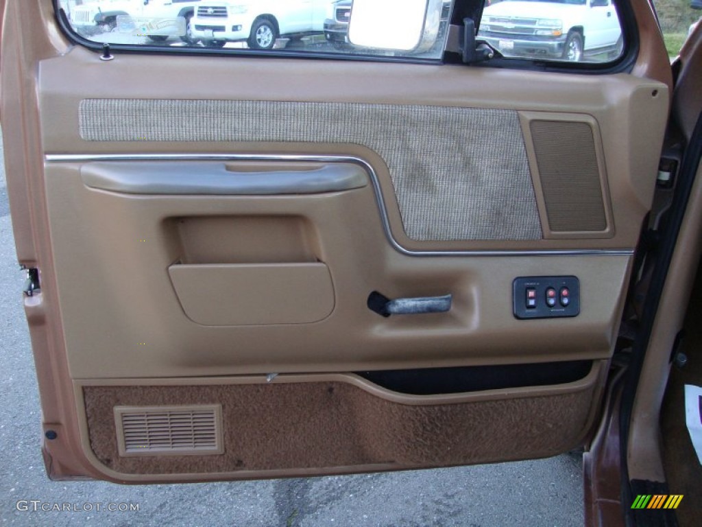 1988 Ford F250 XLT Lariat Regular Cab Chestnut Door Panel Photo #75266282