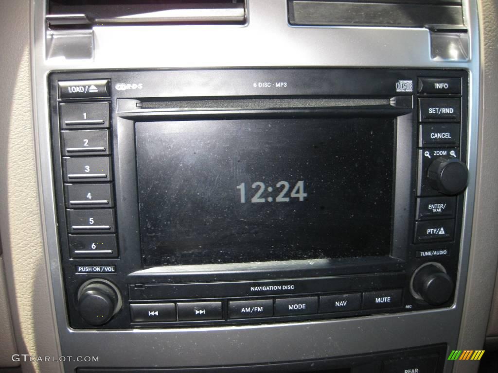 2005 Durango Limited - Flame Red / Khaki photo #8
