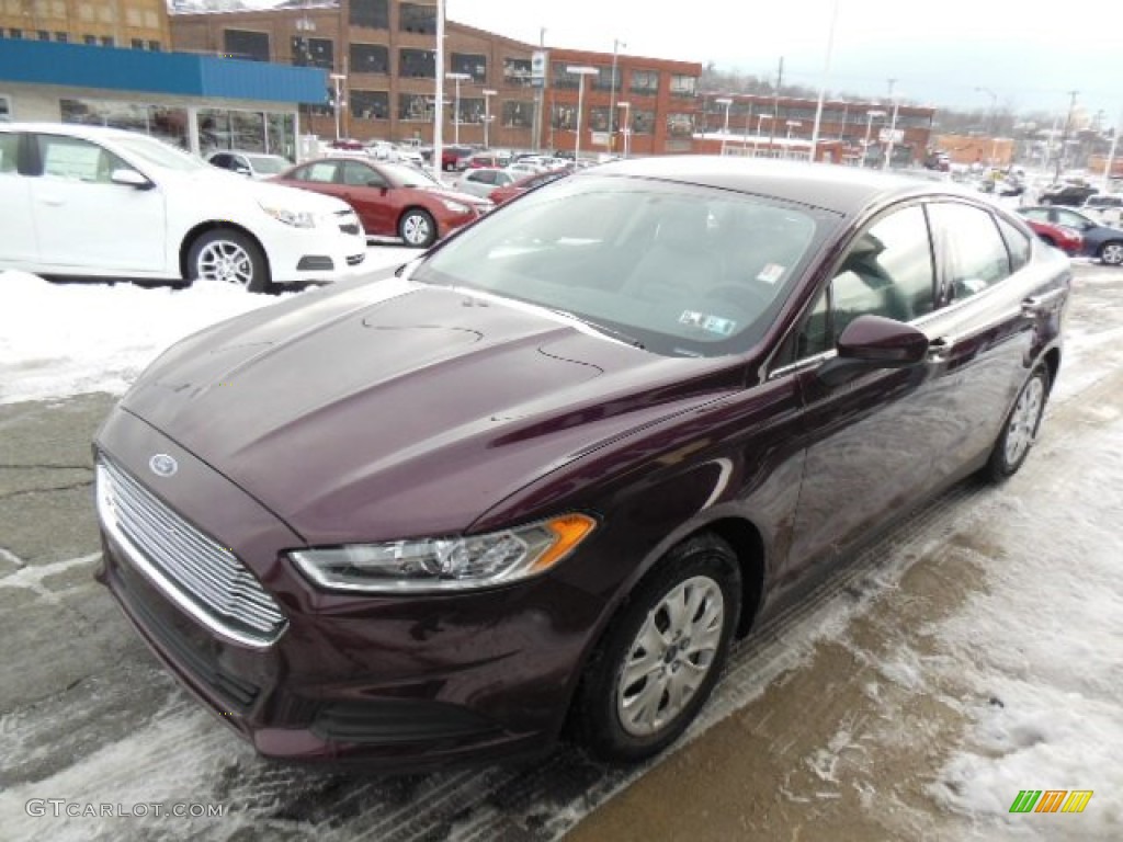 2013 Fusion S - Bordeaux Reserve Red Metallic / Earth Gray photo #4