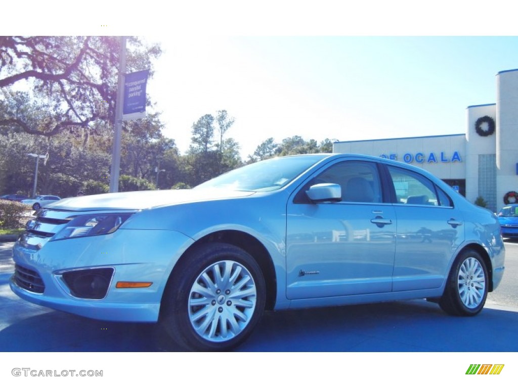 Light Ice Blue Metallic Ford Fusion