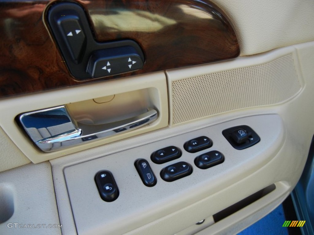 2006 Mercury Grand Marquis LS Controls Photo #75270669
