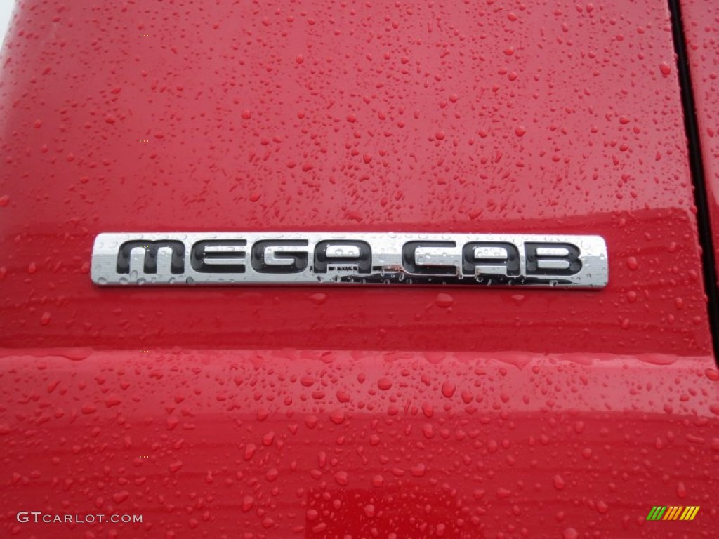 2007 Ram 1500 SLT Mega Cab 4x4 - Flame Red / Medium Slate Gray photo #18