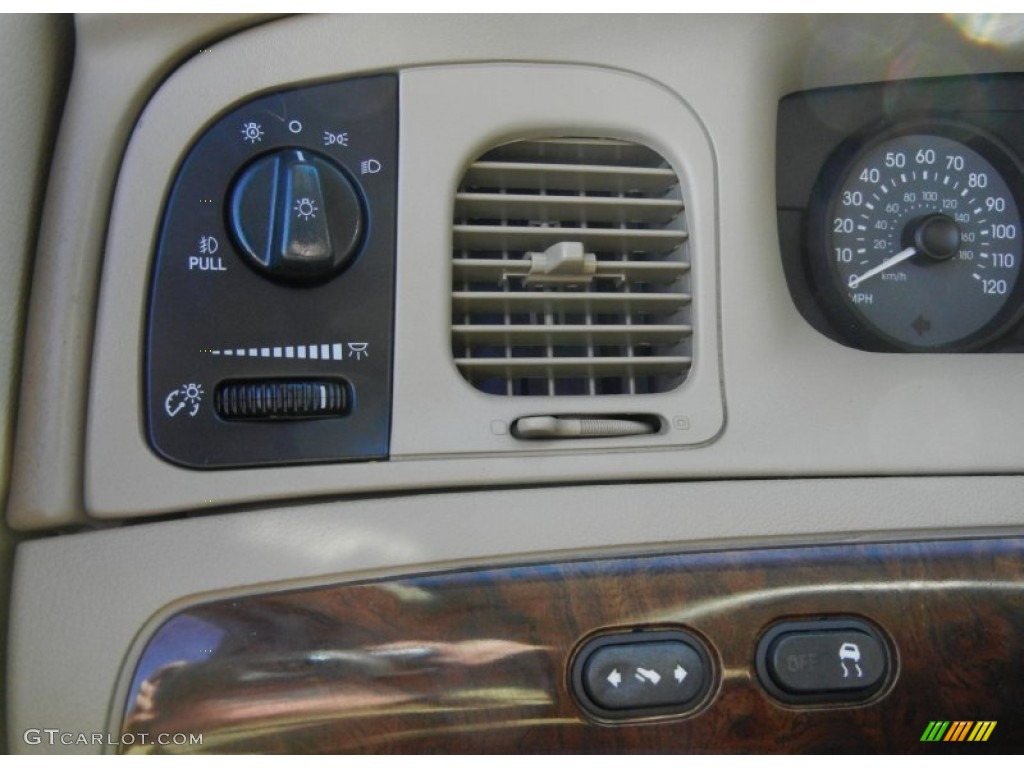 2006 Mercury Grand Marquis LS Controls Photo #75270885